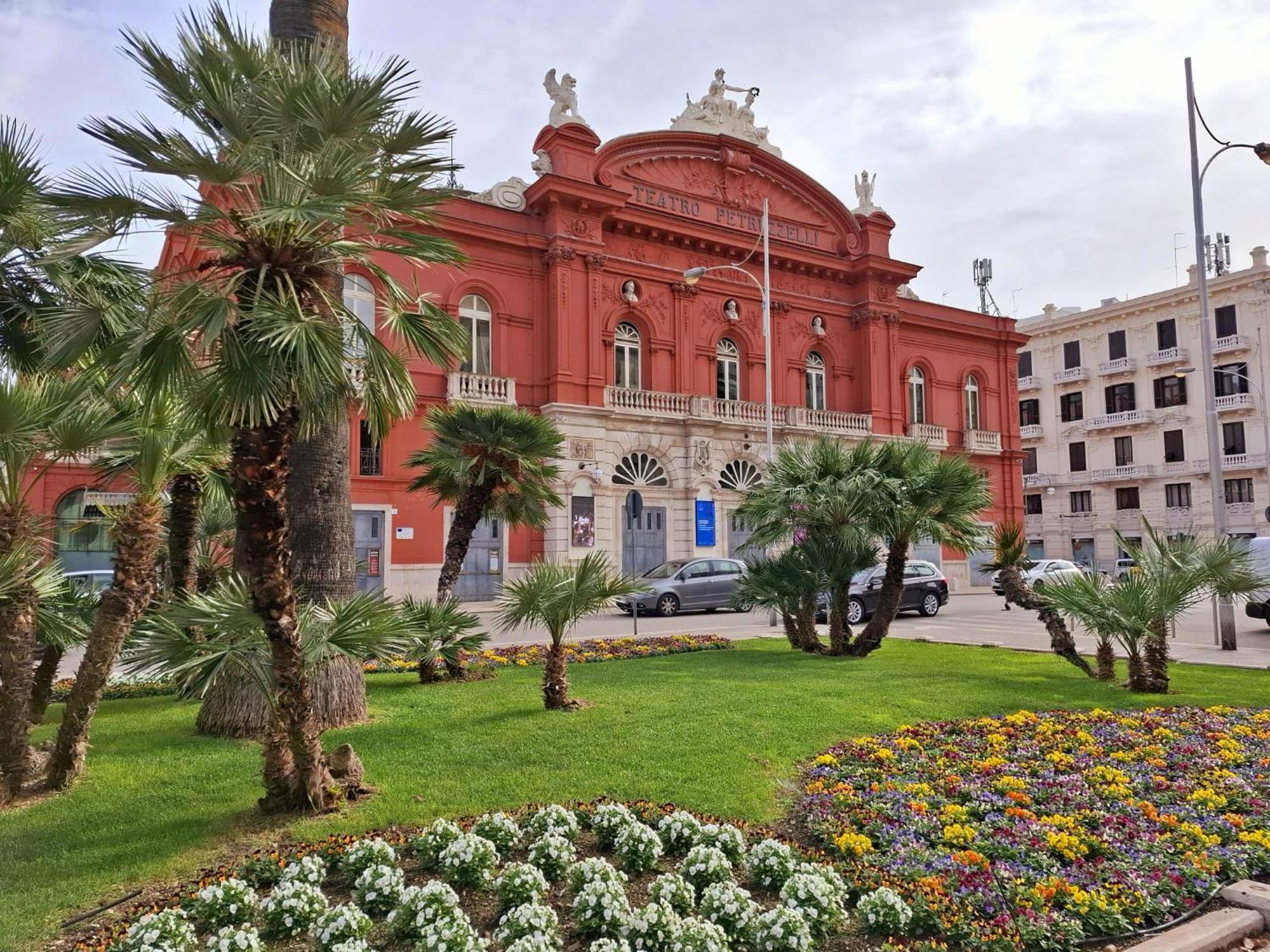 Hotel Novum Hospitality Bari Esterno foto