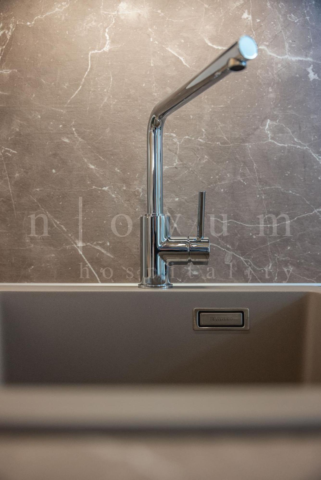 Hotel Novum Hospitality Bari Esterno foto